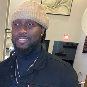 Meet your Posher, Moe